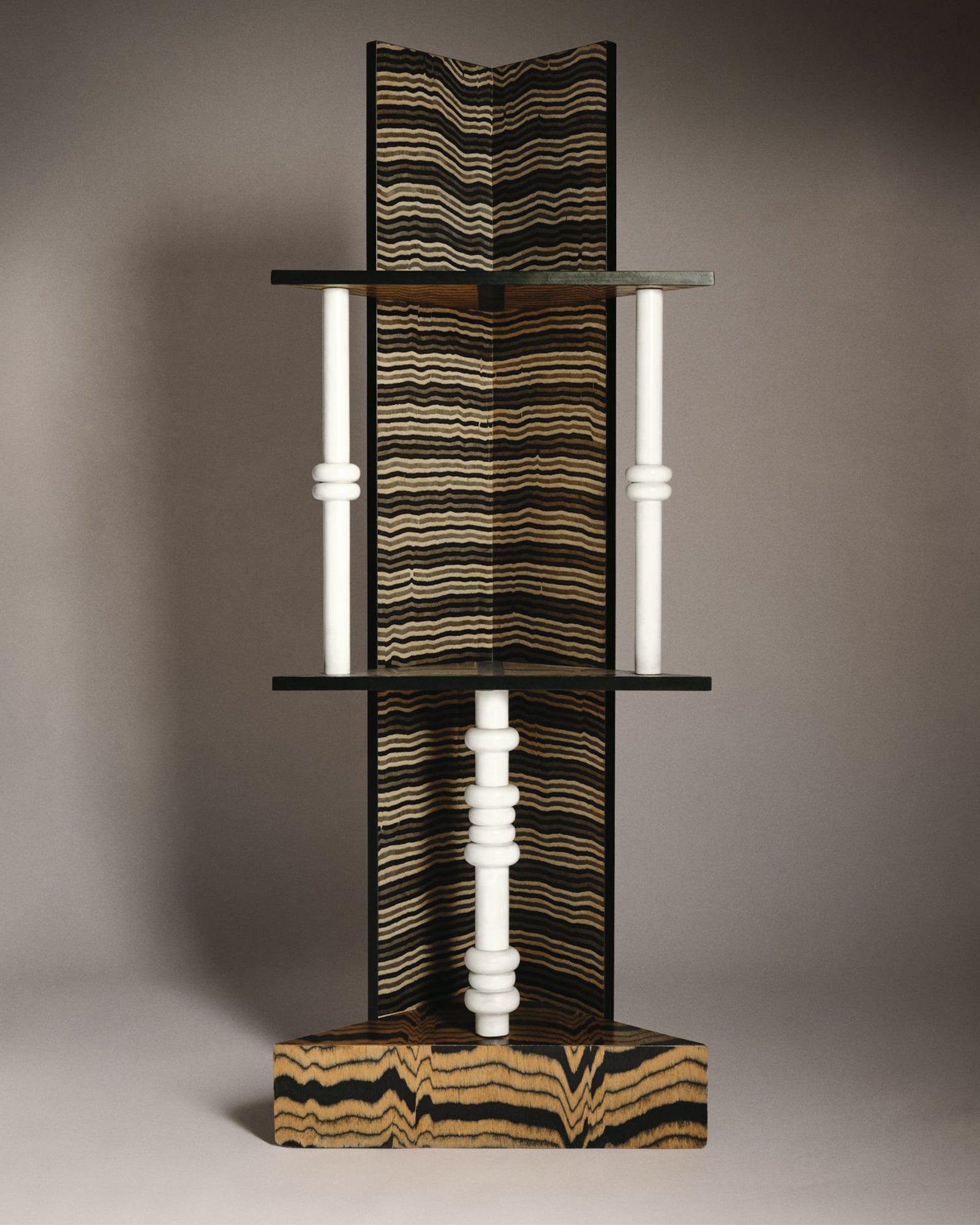 VINTAGE NATALIE DU PASQUIER - Armoire d'angle -Yves Salomon Editions