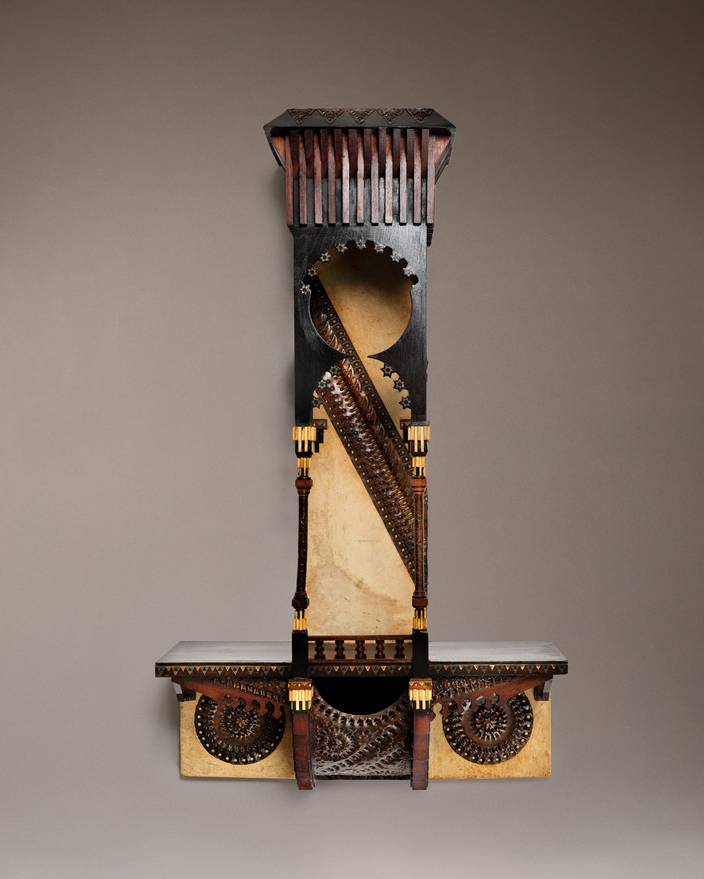 VINTAGE CARLO BUGATTI - Shelf