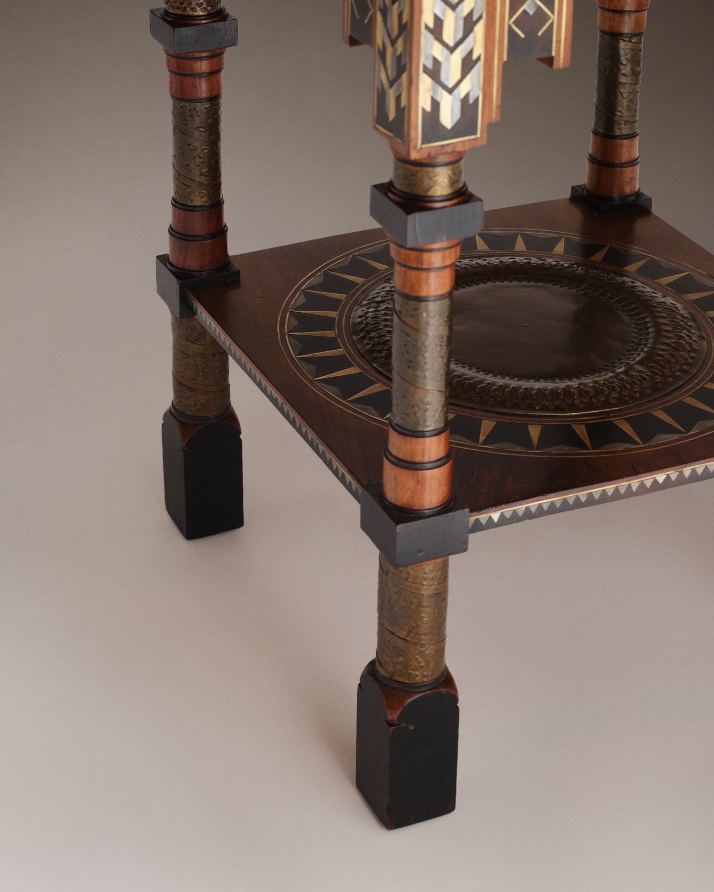 VINTAGE CARLO BUGATTI - Coffee table