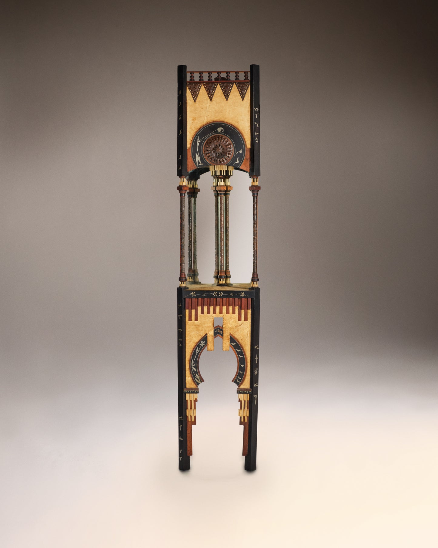 VINTAGE CARLO BUGATTI - Etagère d'angle