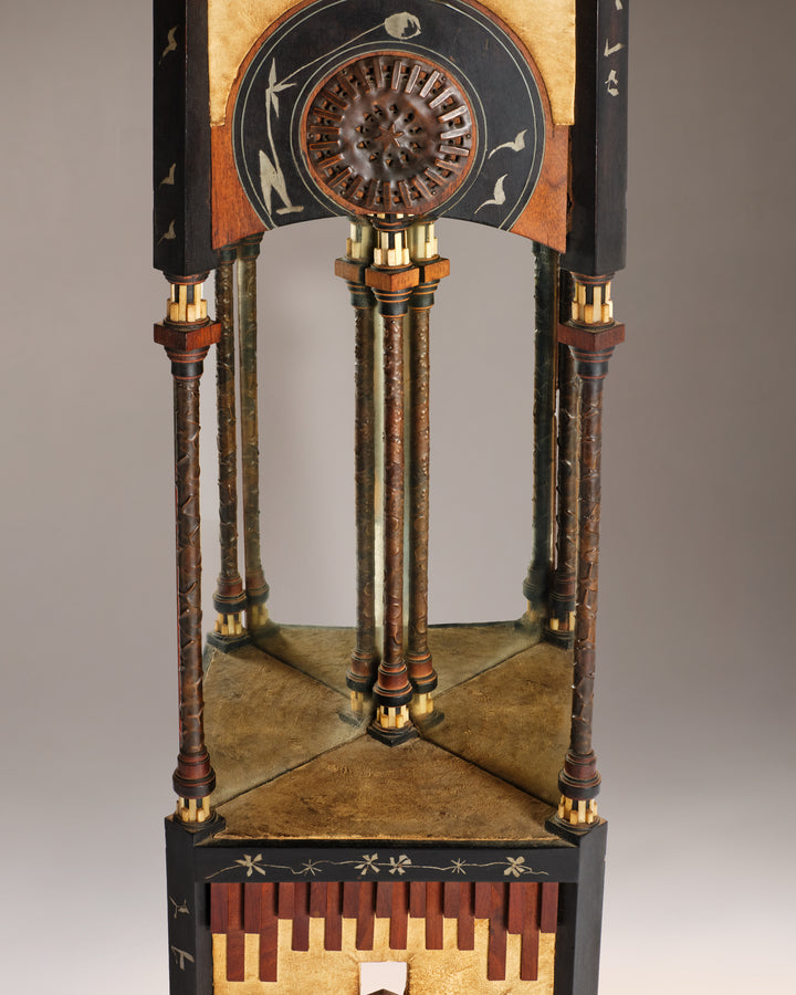 VINTAGE CARLO BUGATTI - Etagère d'angle