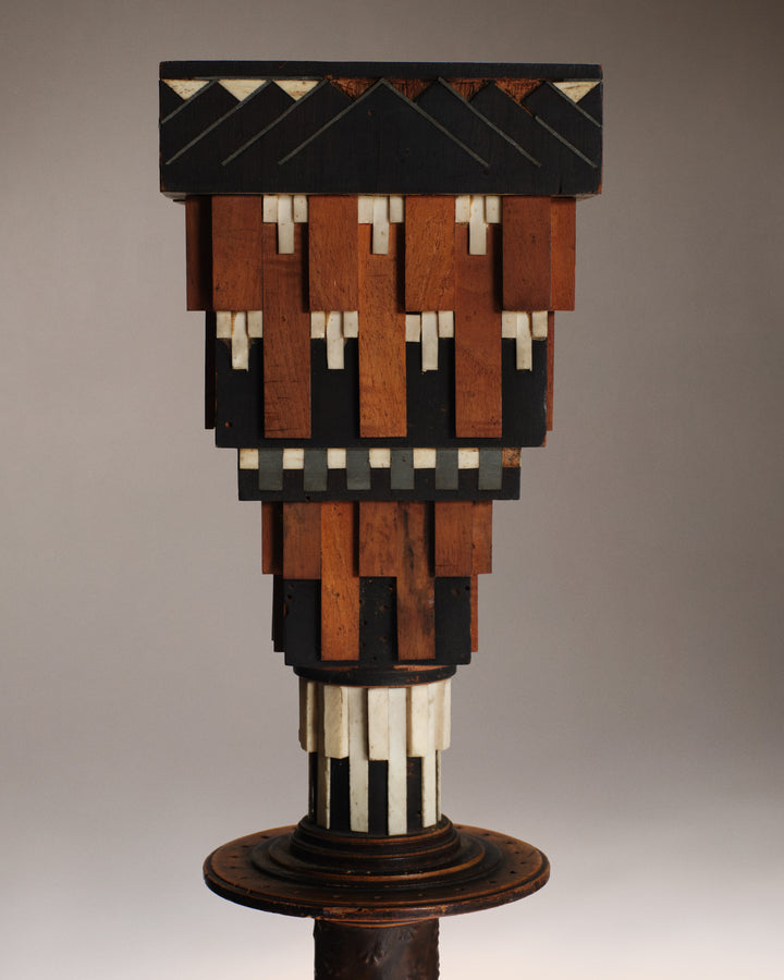 VINTAGE CARLO BUGATTI - Stand table